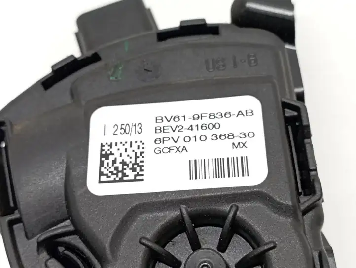 Ford Focus (2011 - 2015) BV619F836AB Педаль акселератора — фото 4