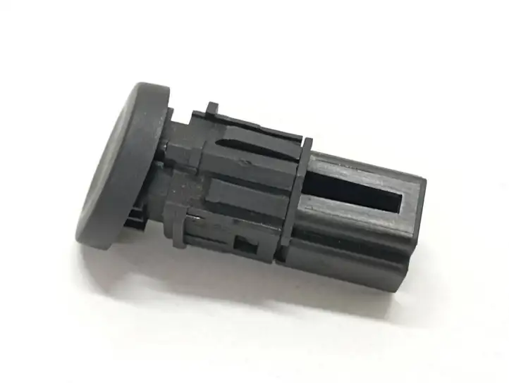 Ford Fiesta (2000 - 2005) 2SGT19B514AA Кнопка закрытия крышки багажника — фото 2