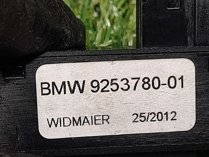 BMW 5 F10 F11 (2009 - 2016) 9253780 Другие включатели / ручки/ переключатели — фото 3