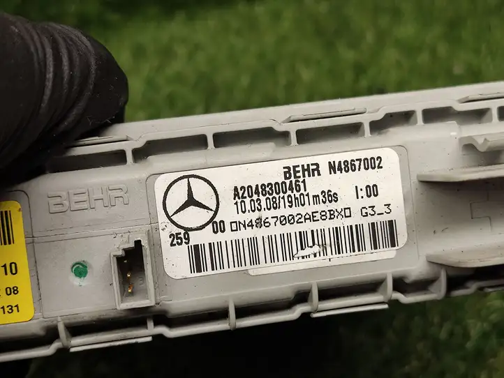 Mercedes-Benz C W204 (2007 - 2014) A2048300461 Электрический отопитель салона — фото 2