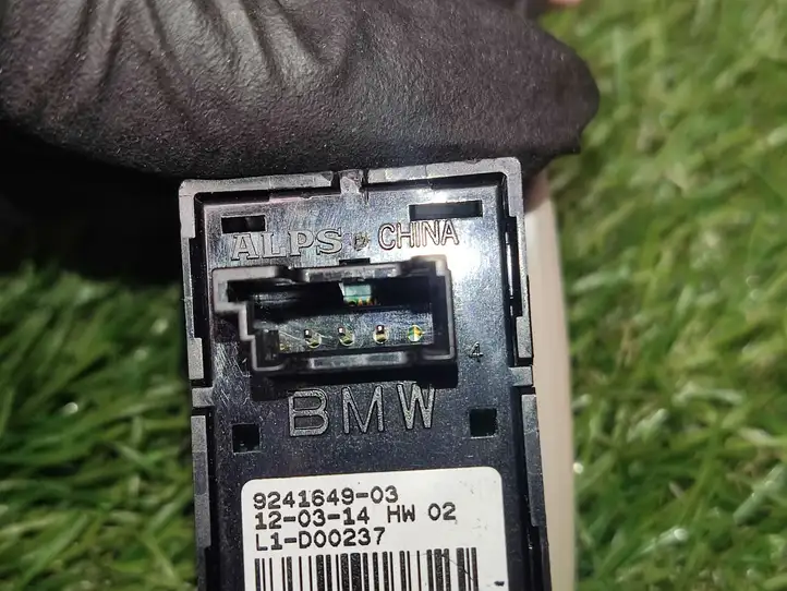 BMW 3 F30 F35 F31 (2012 - 2018) 9241649 Блок кнопок стеклоподъемников — фото 2