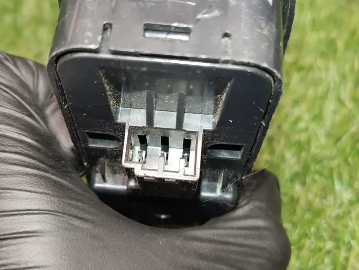 Volvo S60 (2010 - 2013) 31334346 Кнопка стеклоподъемников — фото 3