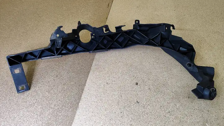 BMW 3 E90 E91 (2005 - 2012) 7116707 Кронштейн передней фары — фото 2