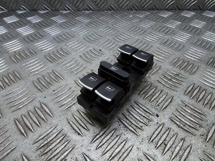 Volkswagen Tiguan (2007 - 2011) 5K4953857 Блок кнопок стеклоподъемников — фото 3