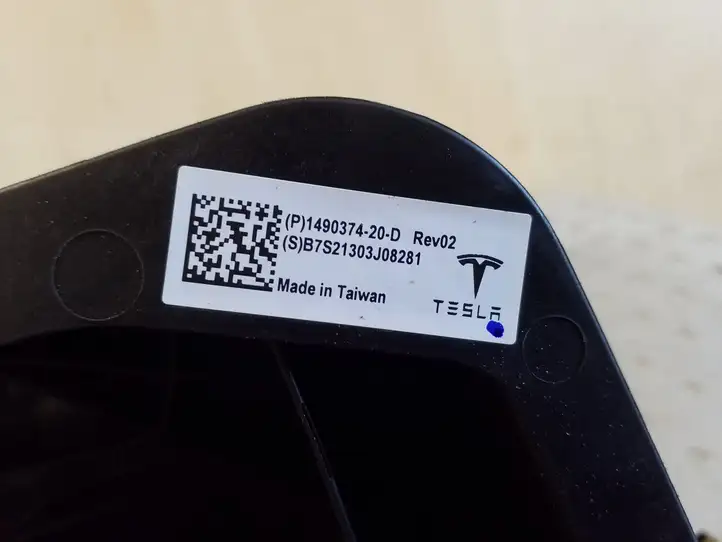 Tesla Model 3 (2017 - 2023) 149037420D Зарядный разъем электромобиля — фото 2