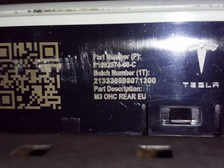Tesla Model 3 (2017 - 2023) 109257400C Задняя подсветка — фото 4