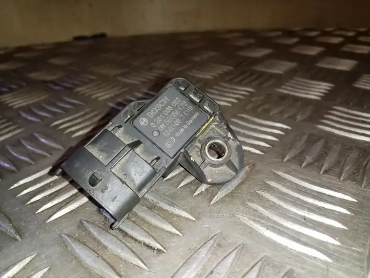 Chevrolet Captiva (2011 - 2013) 0281006052 Датчик давления воздуха впуска — фото 3