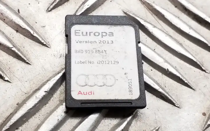 Audi Q3 8U (2011 - 2014) 8U0035192E Магнитола / мультимедийная система — фото 3