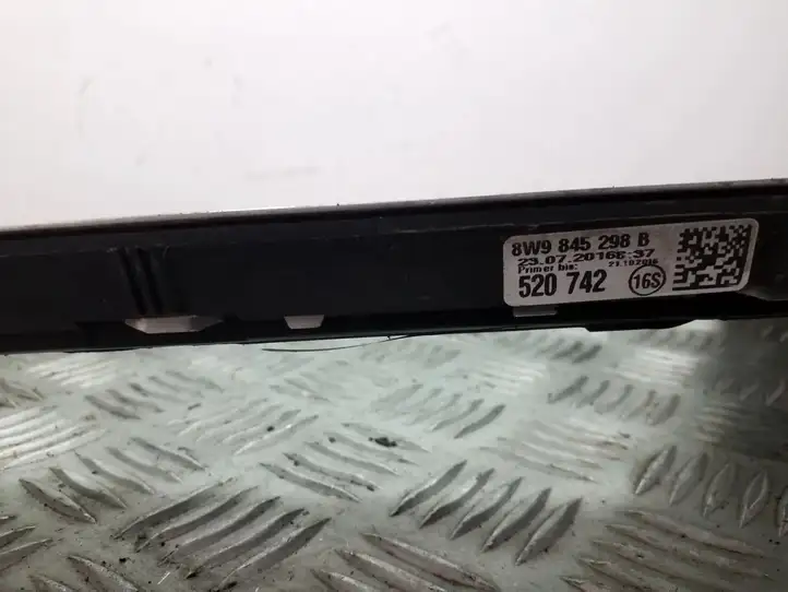 Audi A4 S4 B9 (2015 - 2019) 8W9845298B Заднее боковое стекло — фото 7