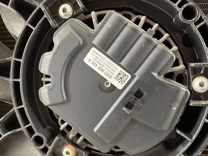Audi A4 S4 B9 (2015 - 2019) 8W0121251AA Панель радиаторов двигателя — фото 4