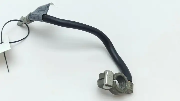 BMW Z4 E85 E86 (2002 - 2008) 8373946 Минусовой провод аккумулятора — фото 1