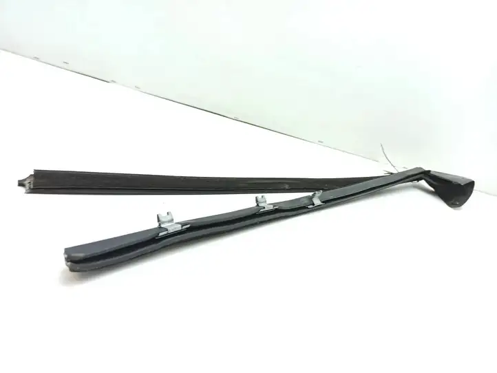BMW Z4 E85 E86 (2002 - 2008) 7016638 Уплотнитель стекла передней двери — фото 4
