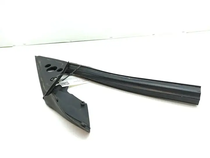 BMW Z4 E85 E86 (2002 - 2008) 7148935 Накладка стекла передней двери — фото 2