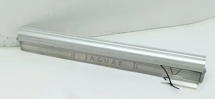 Jaguar (1995 - 1997) Внутренняя отделка заднего порога — фото 1