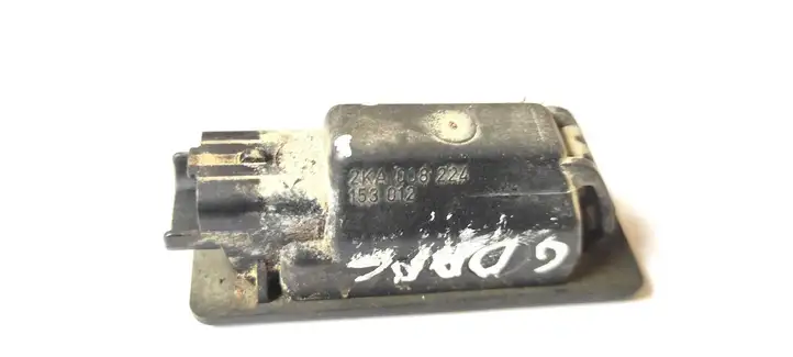Nissan Primera (2001 - 2008) 2KA008224 Подсветка номера — фото 3