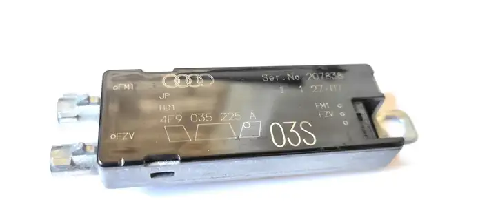 Audi A6 S6 C6 4F (2008 - 2011) 4F9035225A Усилитель антенны — фото 1