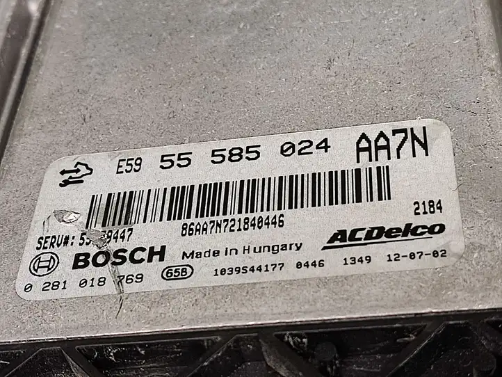 Opel Zafira B (2008 - 2014) 55585024 Блок управления двигателем (ECU) — фото 4