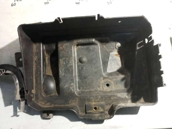 13234223 Opel Zafira B Dangtis akumuliatoriaus dėžės