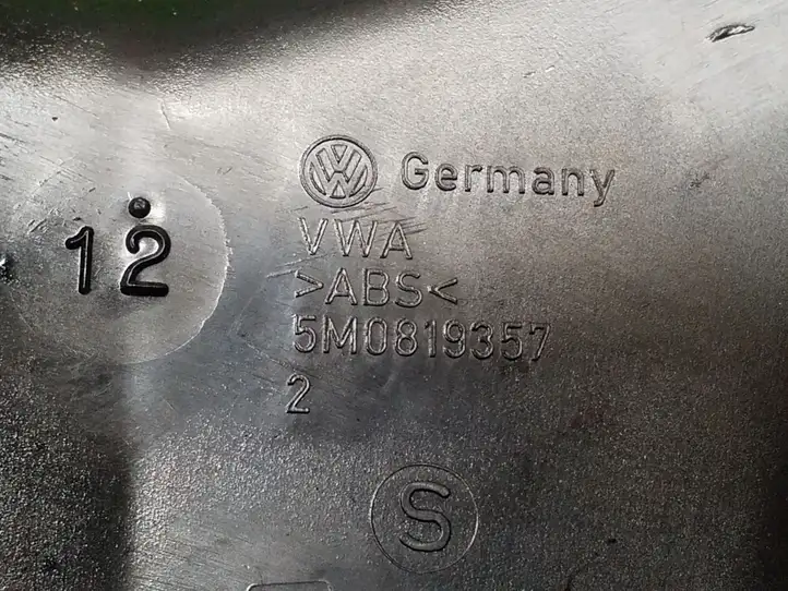 Volkswagen Golf Plus (2004 - 2008) 5M0819357 Центральный воздушный дефлектор — фото 2