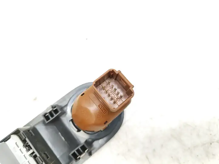 Renault Espace IV (2006 - 2012) 8200519355 Кнопка стеклоподъемников — фото 3