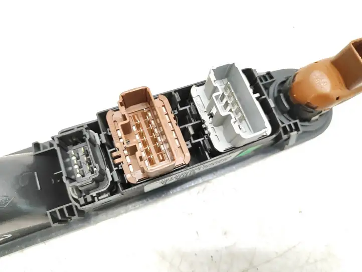 Renault Espace IV (2006 - 2012) 8200519355 Кнопка стеклоподъемников — фото 5
