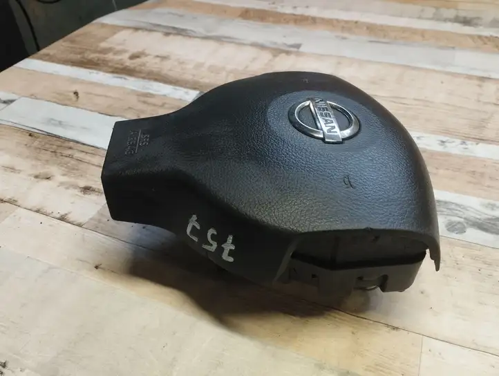 Nissan Note (E11) (2006 - 2014) Подушка безопасности руля — фото 2