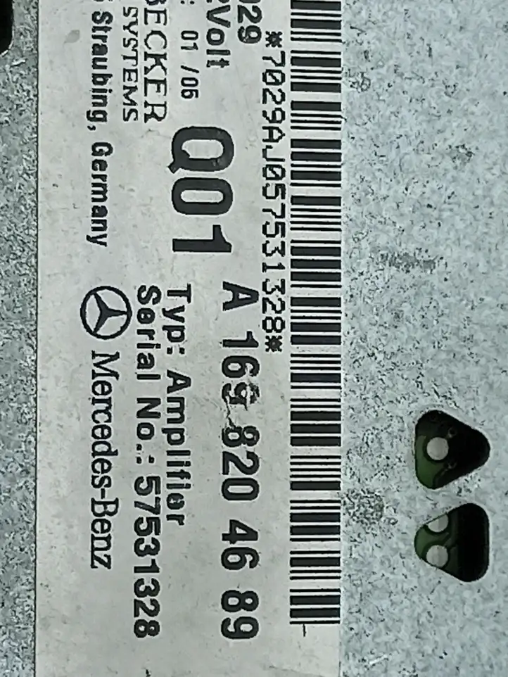 Mercedes-Benz CLK A209,C209 (2002 - 2009) A1698204689 Усилитель звука — фото 3