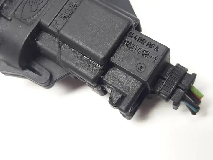 Ford Mondeo Mk III (2000 - 2007) 1S7T14529AE Блок кнопок стеклоподъемников — фото 4