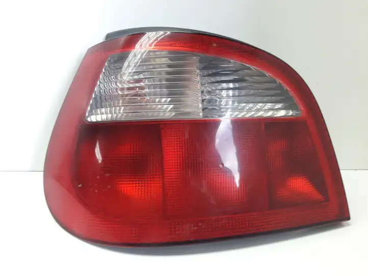 Renault Megane I (1995 - 2002) 770042832 Задний фонарь в кузове — фото 1
