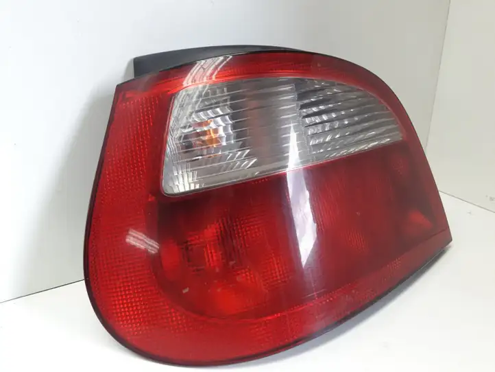 Renault Megane I (1995 - 2002) 770042832 Задний фонарь в кузове — фото 2