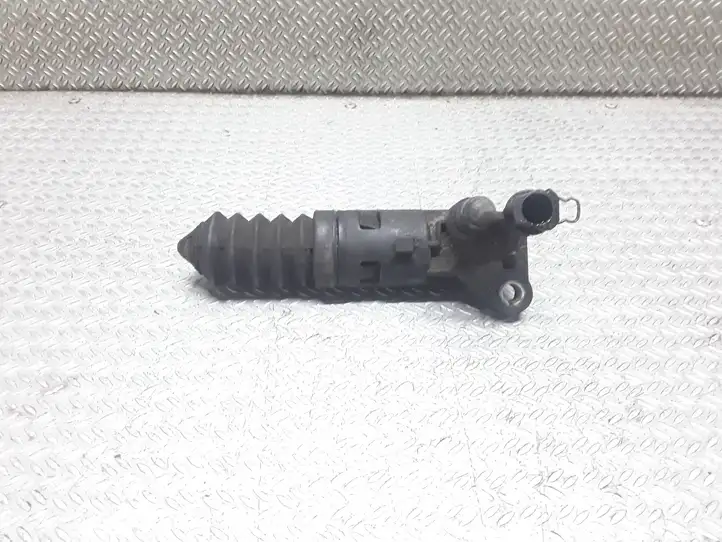 Seat Exeo (3R) (2008 - 2013)  8E0721257 Рабочий цилиндр сцепления