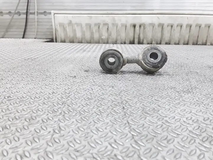 Volkswagen Phaeton (2002 - 2008)   Задняя тяга стабилизатора