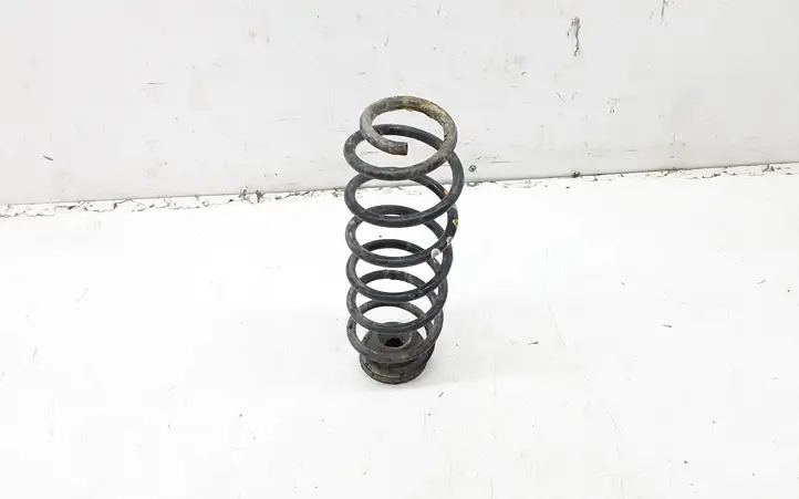 Seat Ibiza IV (6J,6P)    Пружина