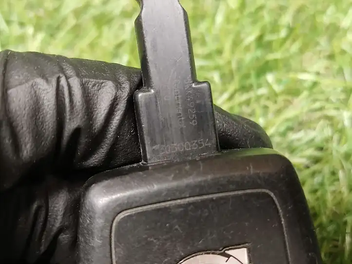 Volvo C30 (2010 - 2013) 31300354 Ключ зажигания — фото 1