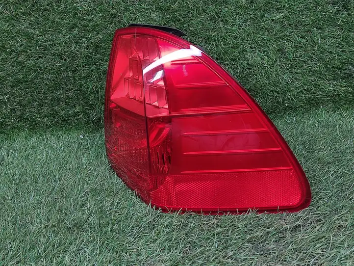 BMW 3 E90 E91 (2005 - 2012) 4871738 Задний фонарь в кузове — фото 5
