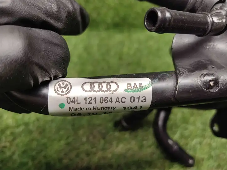Audi A3/S3 8V (2012 - 2016) 04L121064AC Шланги системы охлаждения — фото 2