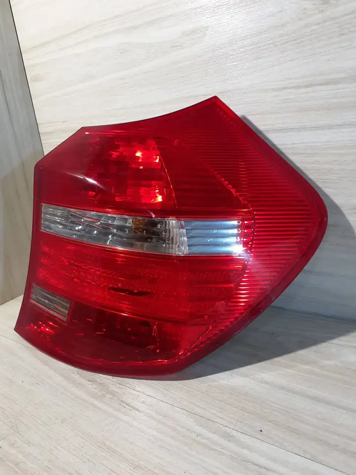BMW 1 E81 E87 (2004 - 2011) 7164356 Задний фонарь в кузове — фото 2