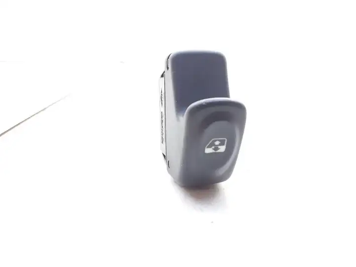 Renault Clio II (1998 - 2001) 421118H Блок кнопок стеклоподъемников — фото 1