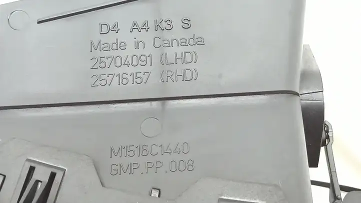 Cadillac SRX (2003 - 2006) 25704091 Центральный воздушный дефлектор — фото 4