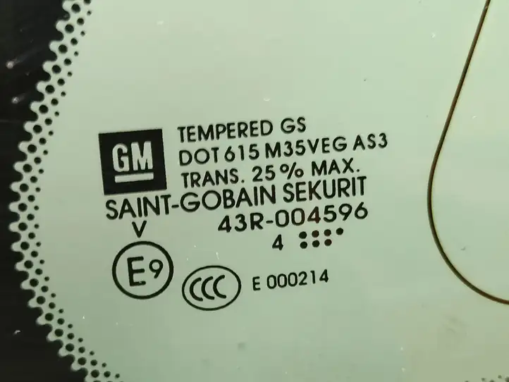Cadillac SRX (2003 - 2006) 43R004596 Заднее боковое стекло — фото 8