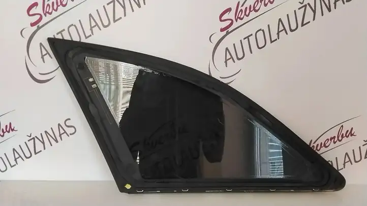Audi A4 S4 B9 (2015 - 2019) 8W9845298 Заднее боковое стекло — фото 3