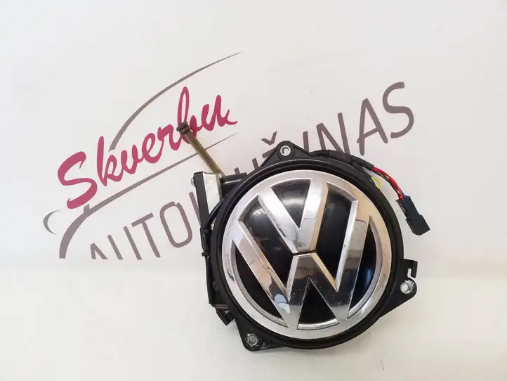 Volkswagen PASSAT B8 (2015 - ) 3G0827469H Ручка багажника с камерой — фото 1