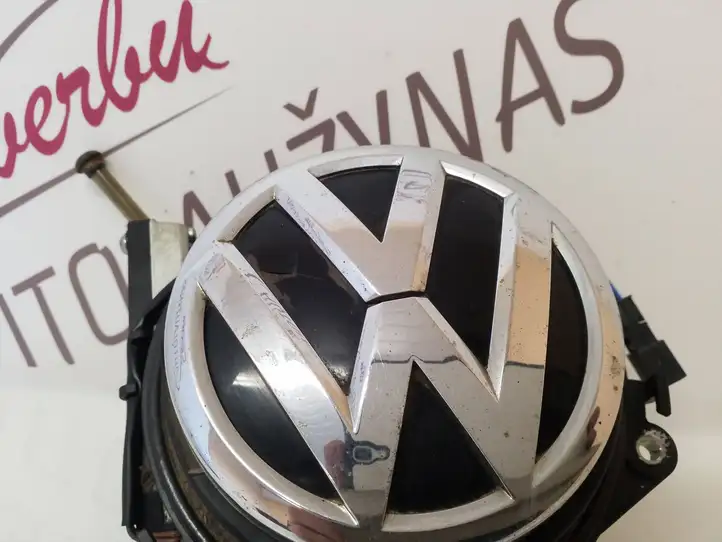 Volkswagen PASSAT B8 (2015 - ) 3G0827469H Ручка багажника с камерой — фото 3