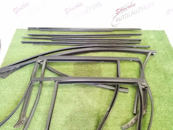 BMW 5 G30 G31 (2016 - ) 51407390114 Комплект отделки дверей — фото 5