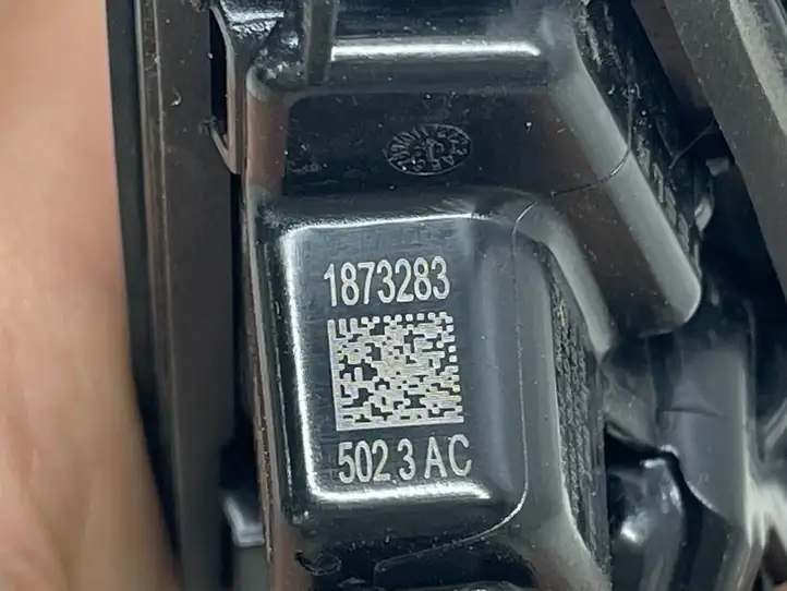 Tesla Model 3 (2017 - 2023) 182073500D Боковая камера в крыле — фото 5
