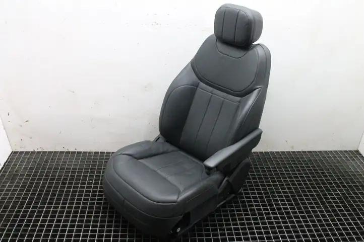Land Rover Range Rover Sport L461 (2017 - ) Переднее сиденье пассажира — фото 1