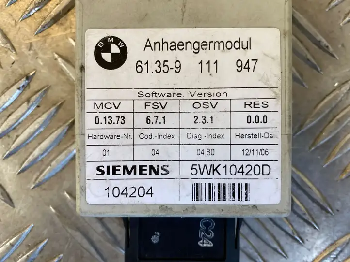 BMW 5 E60 E61 (2004 - 2010) 9111947 Реле крюка для прицепа — фото 5