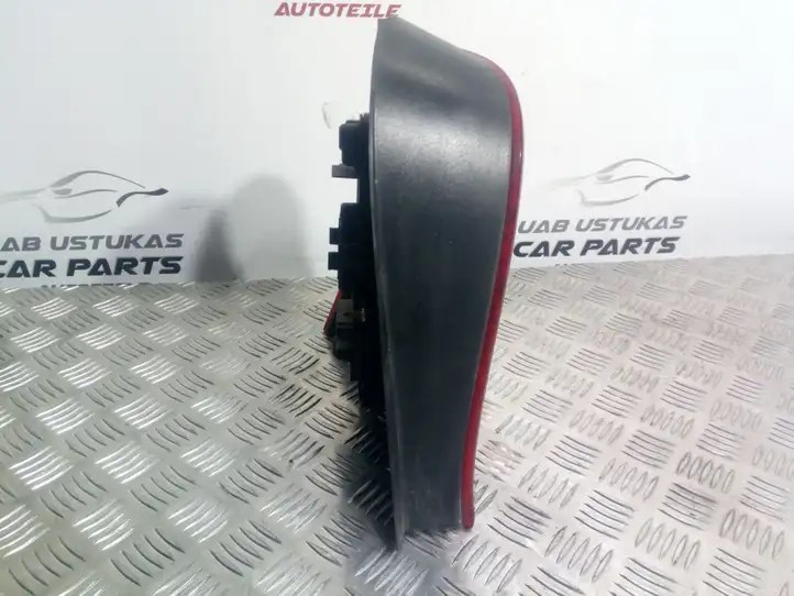 Mercedes-Benz A W168 (1997 - 2004) 1688200664R Задний фонарь в кузове — фото 2