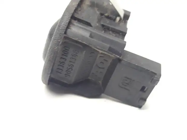 Opel Zafira A (1999 - 2003) 90561388 Блок кнопок стеклоподъемников — фото 2