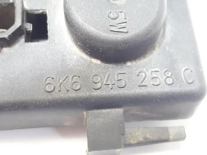 Seat Ibiza II (6k) (1999 - 2002) 6K6945258C Деталь заднего фонаря — фото 5